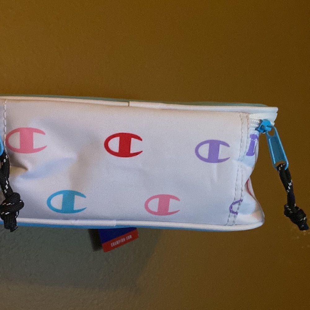 Champion  White/Blue Lunch Kit - Picture 6 of 6